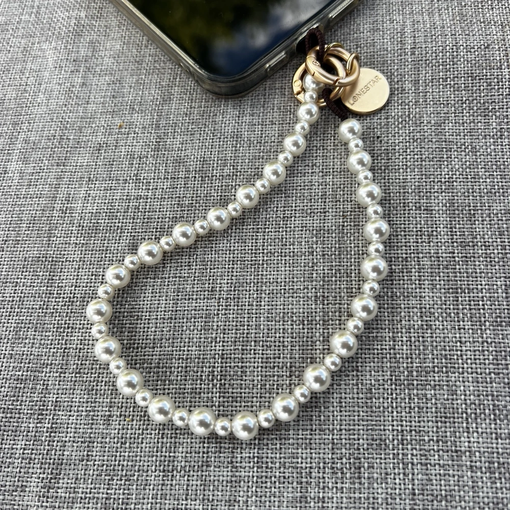 Nomad Wristlet - Pearl