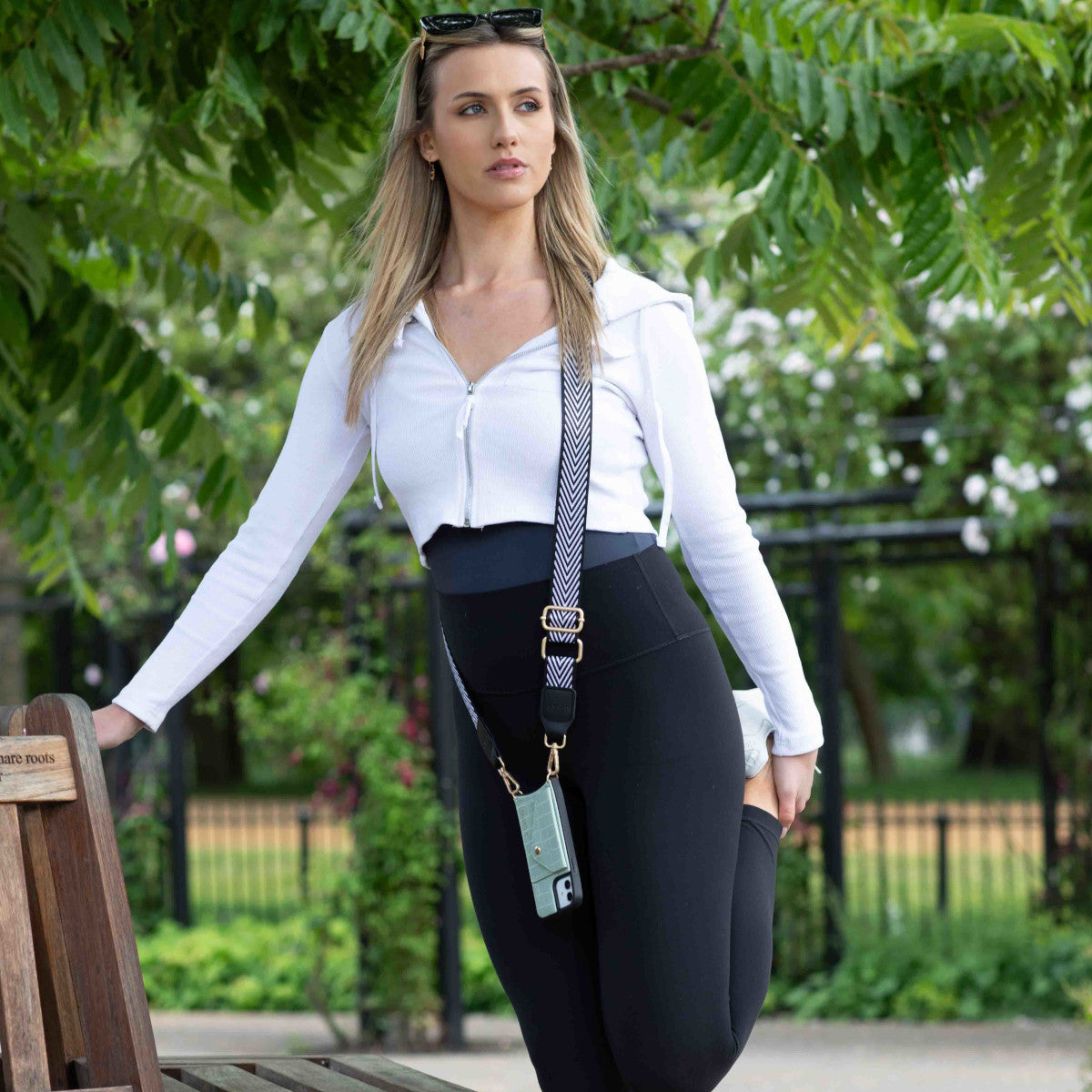 Electra iPhone 12 Pro Case Vintage Teal